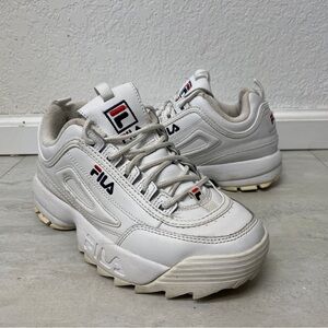 Fila Disruptor ll - women’s 7.5